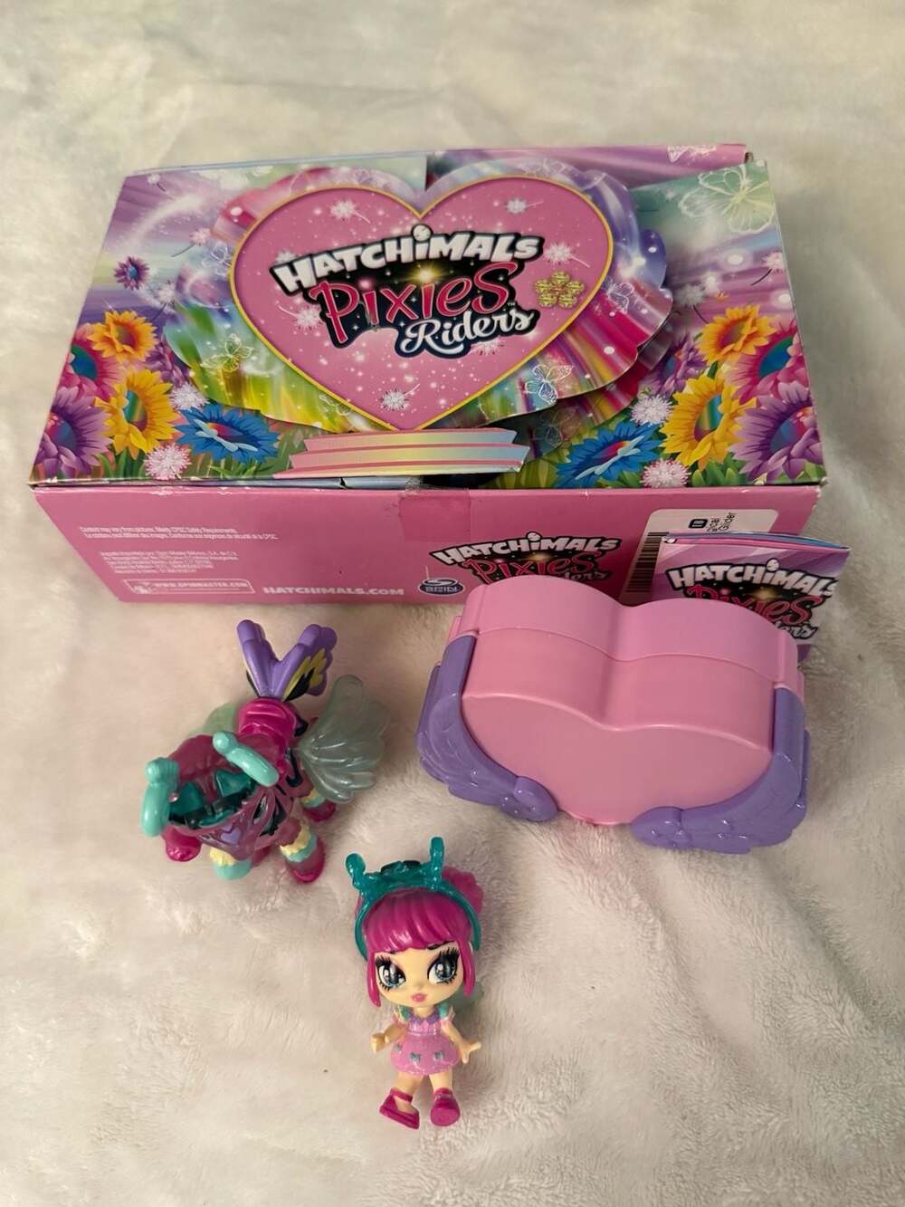 Hatchimals Pixies Riders Lagoon Lily Pixie and Seastallion Glider